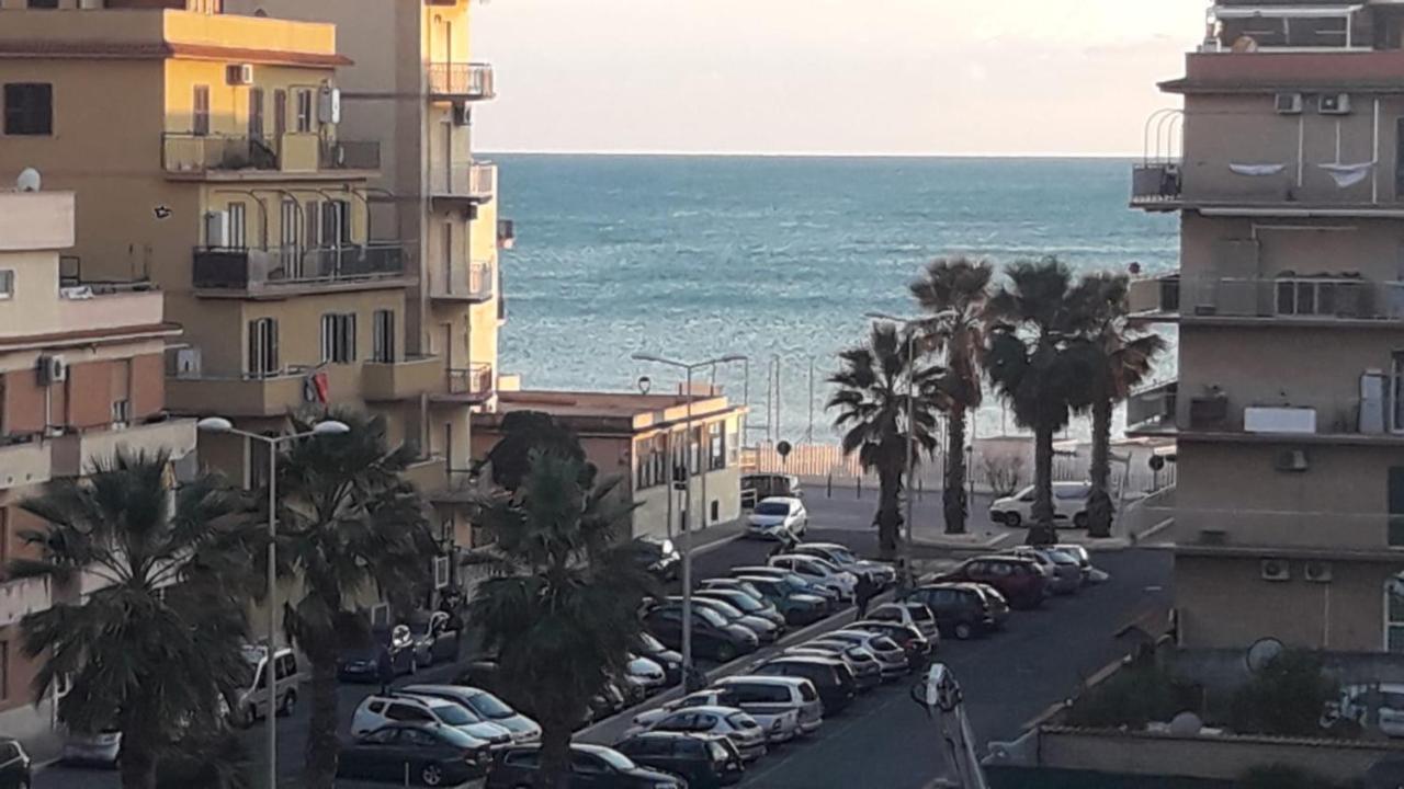 Casa Valente Apartment Ladispoli Bagian luar foto