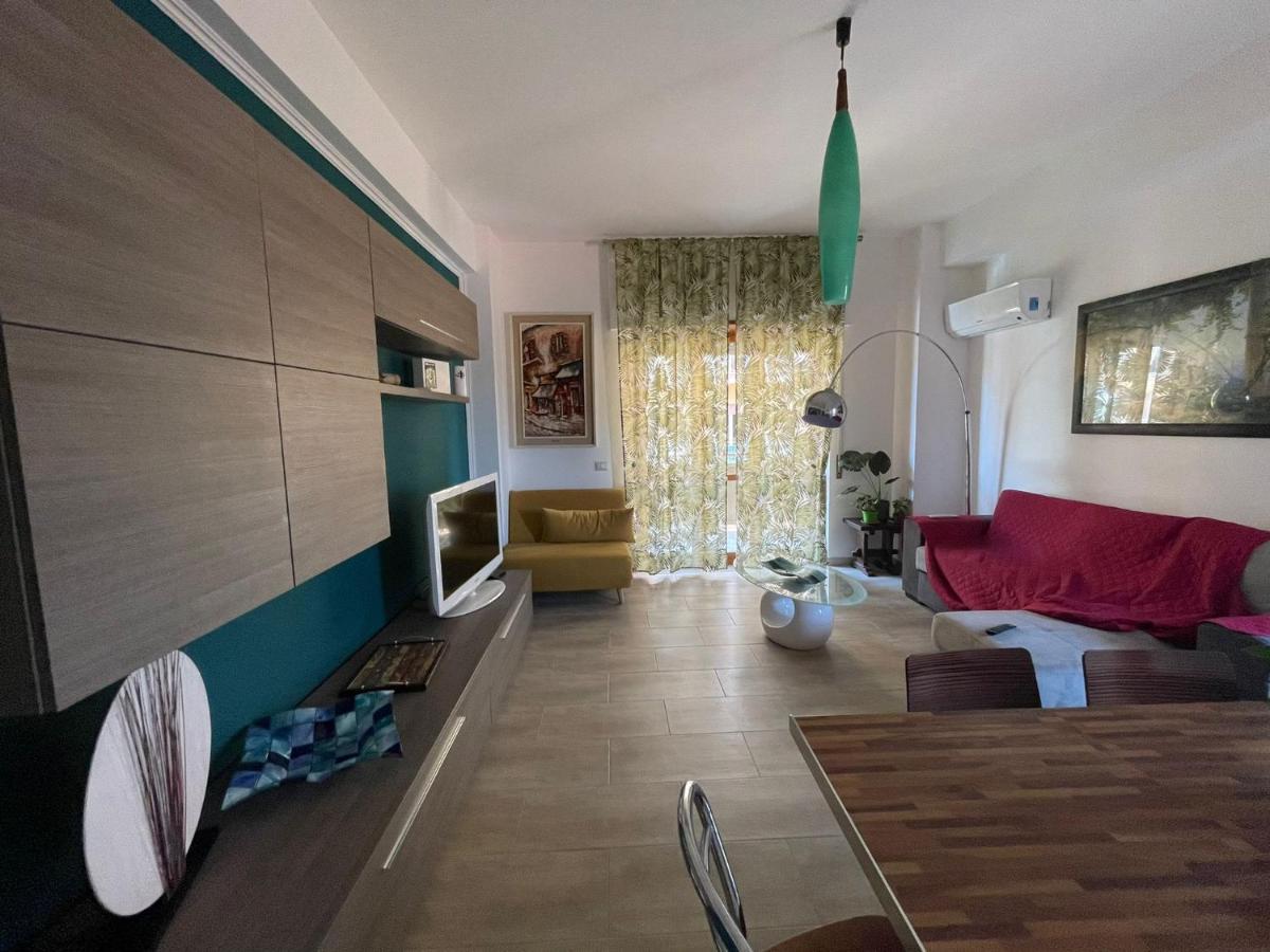 Casa Valente Apartment Ladispoli Bagian luar foto